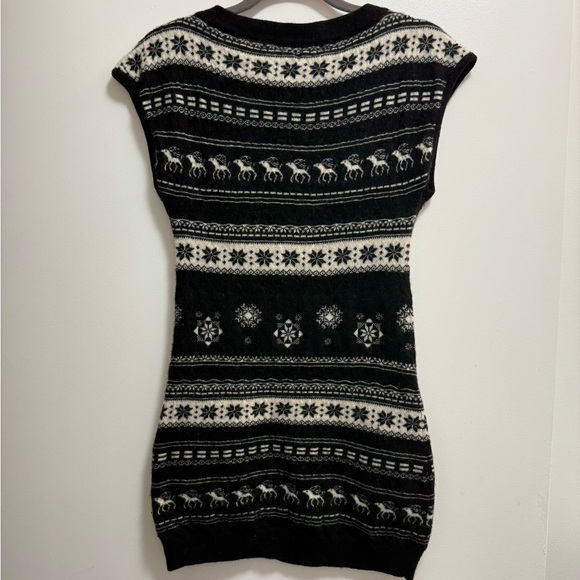 Sweater short dress/sweater winter pattern w/pockets black/white sz XS $25 - Picture 1 of 8
